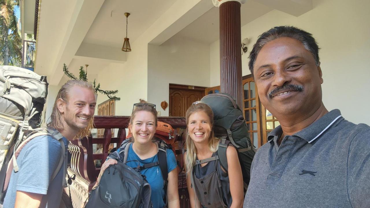 Pkn Homestay Kumily Thekkady Eksteriør billede