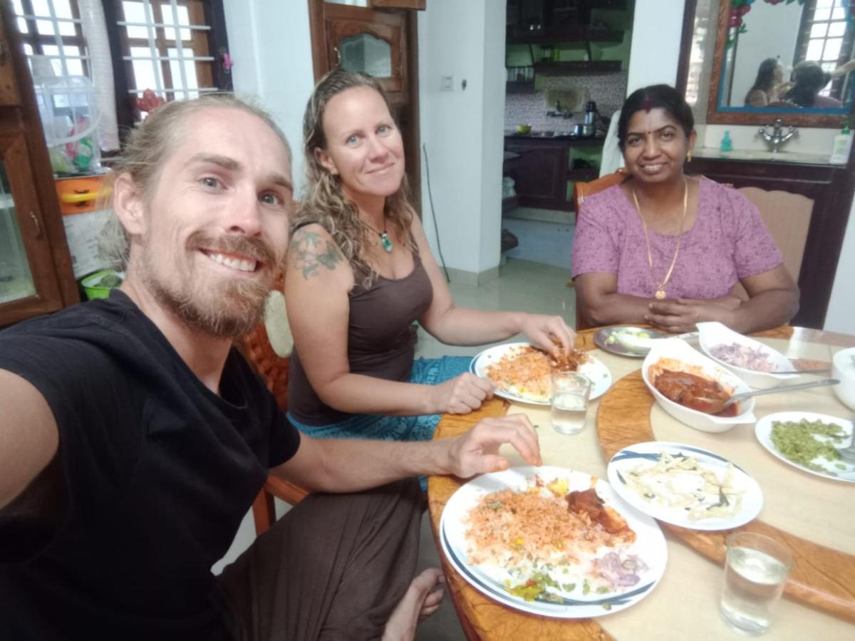 Pkn Homestay Kumily Thekkady Eksteriør billede