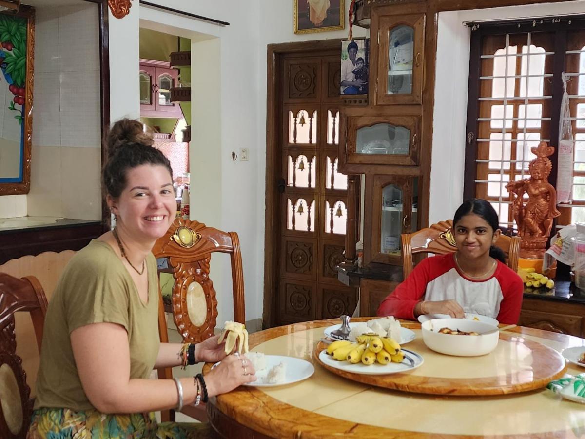Pkn Homestay Kumily Thekkady Eksteriør billede